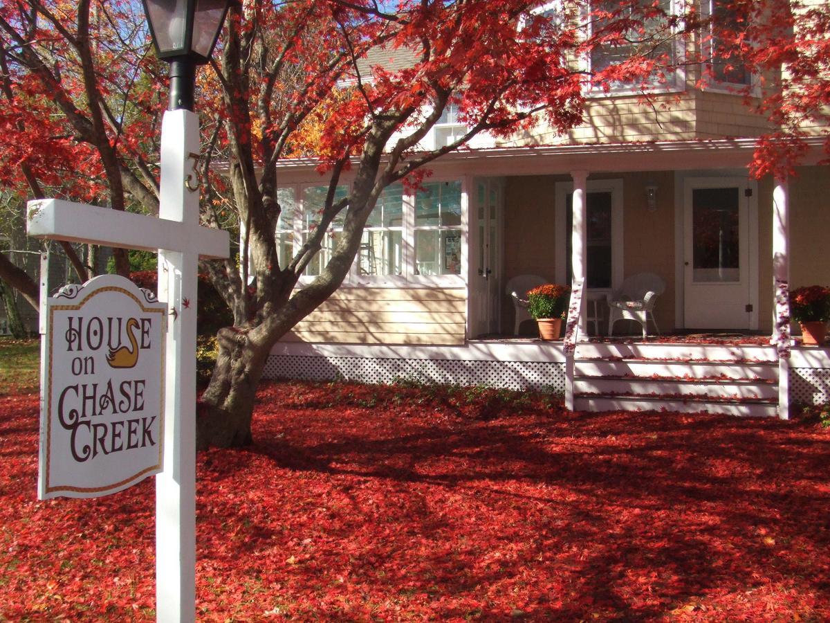 House On Chase Creek Bed & Breakfast Shelter Island Heights Exterior photo